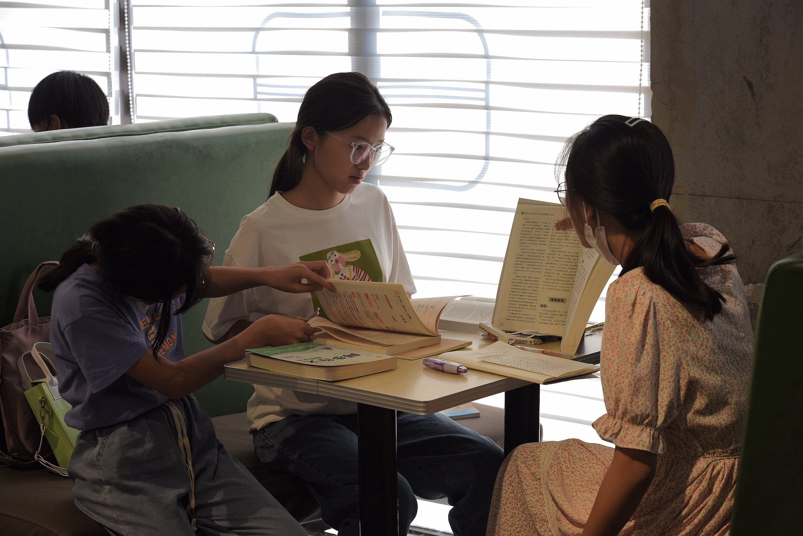 到书店读书已经成为珠城市民新悠闲生活方式__凤凰网