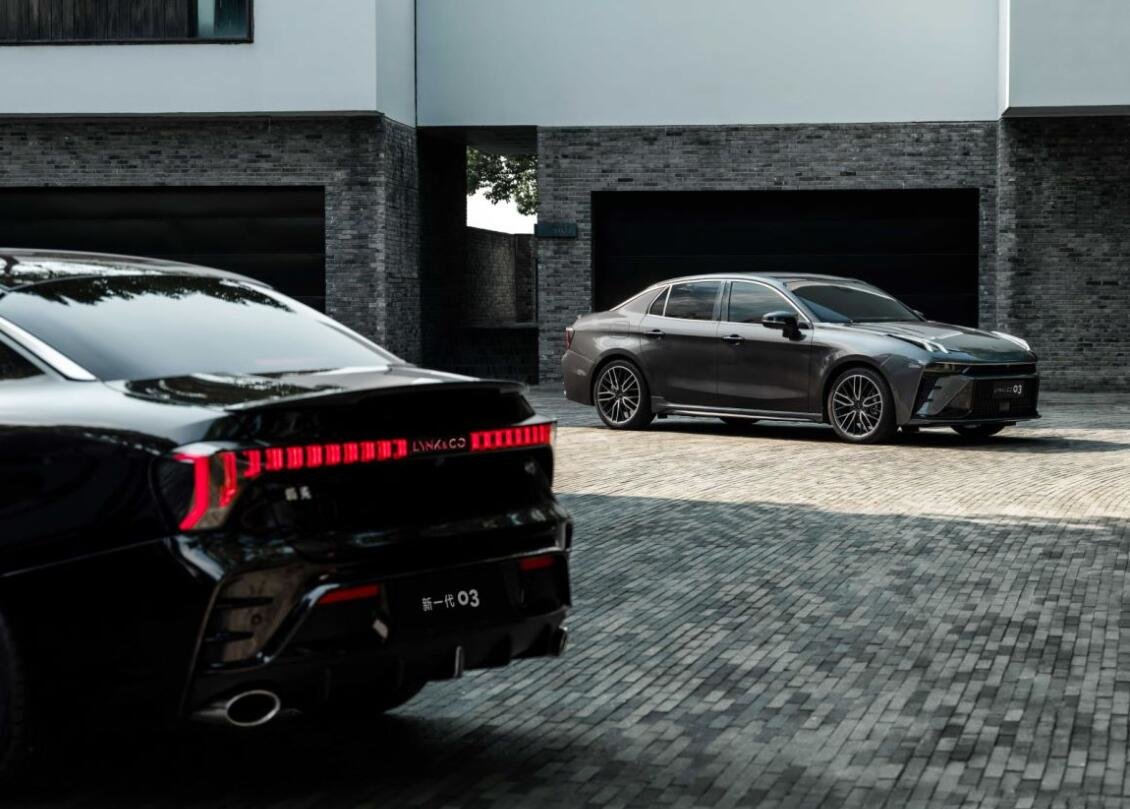 前脸更激进新增混动版新一代领克03家族上市1548万起