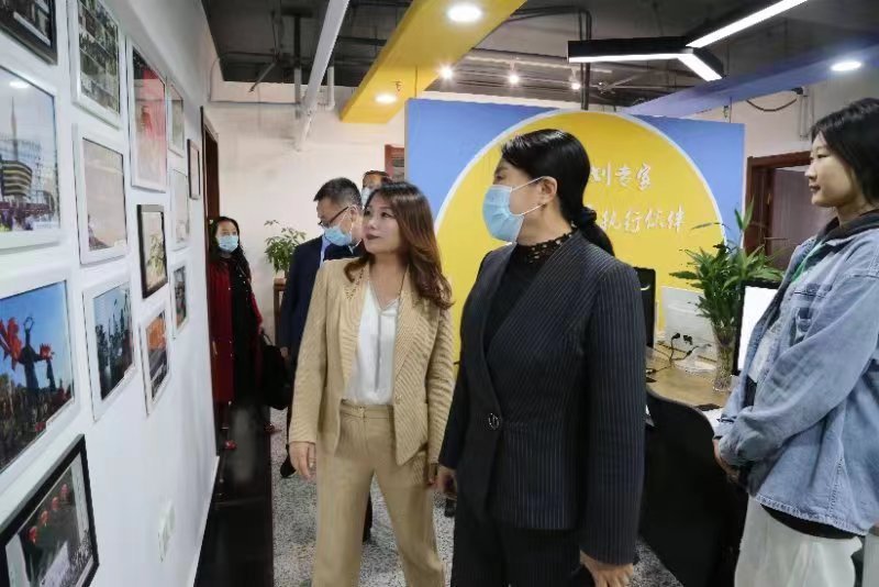 湖北久久玩的真传奇客服,湖北久久玩网络科技有限责任公司官网